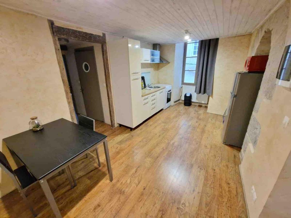 Apartment Joli Avec Charme *
