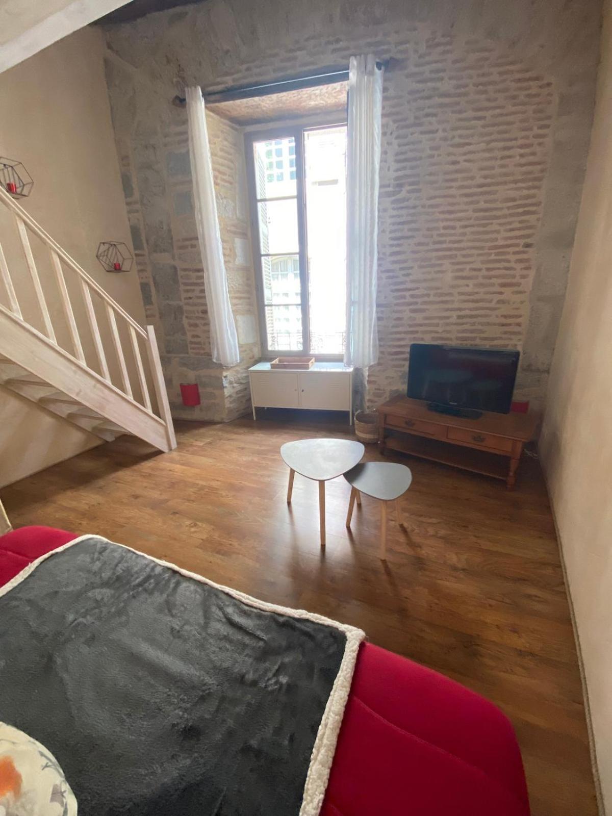 Joli Avec Charme